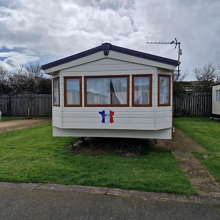 Plot 203 Paris Otel Rhyl Dış mekan fotoğraf