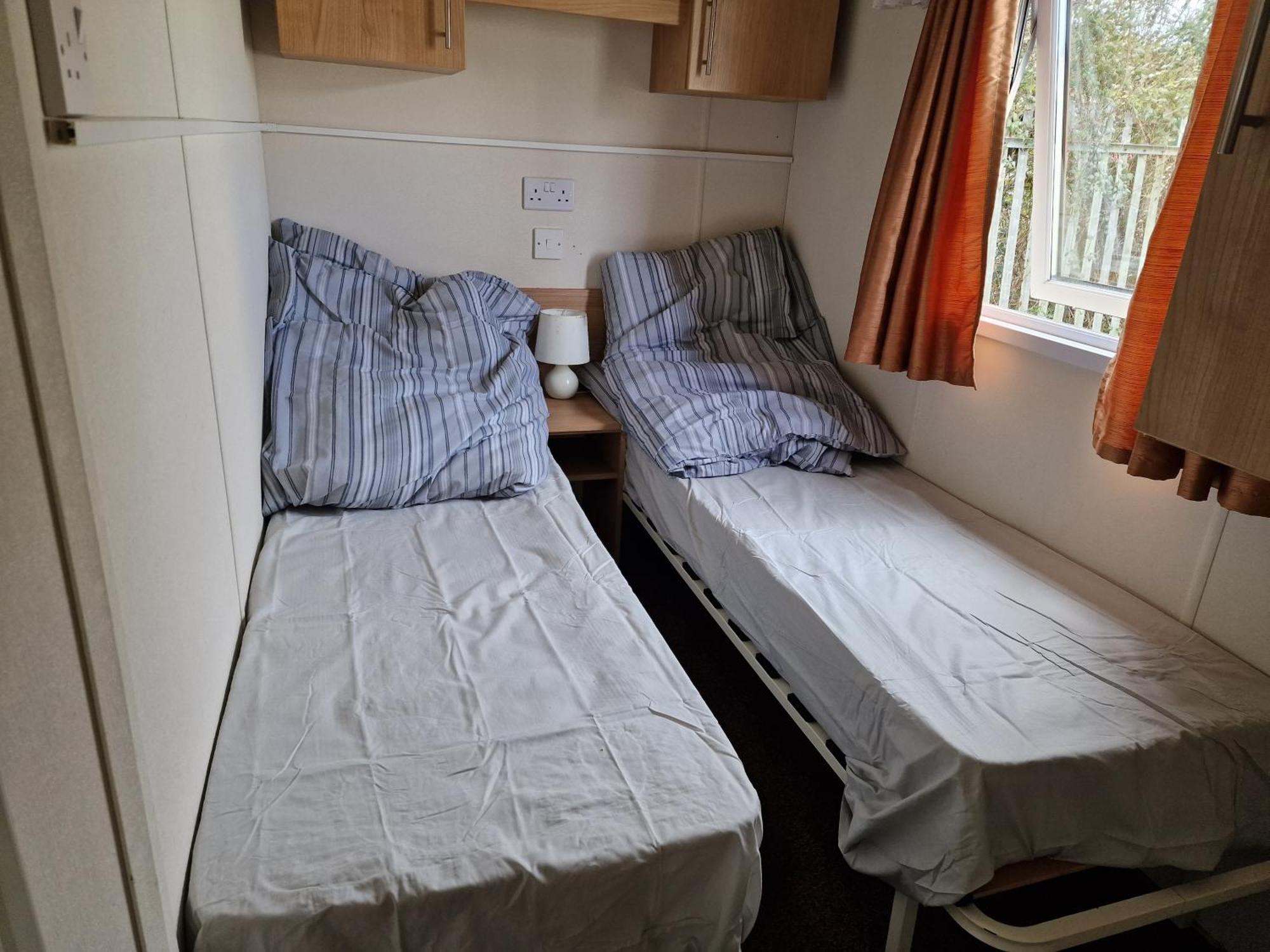 Plot 203 Paris Otel Rhyl Dış mekan fotoğraf