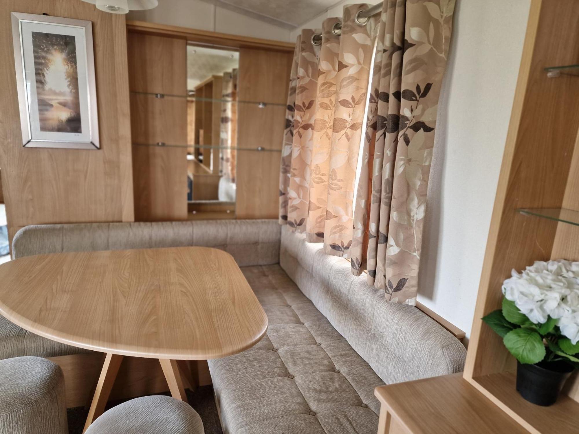 Plot 203 Paris Otel Rhyl Dış mekan fotoğraf